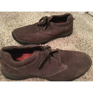 Eddie Bauer Men's Oxford -Fossil (brown) size 14